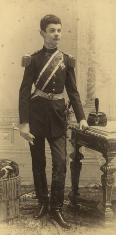g12 Kralj Aleksandar Obrenovic  oko 1891.jpg